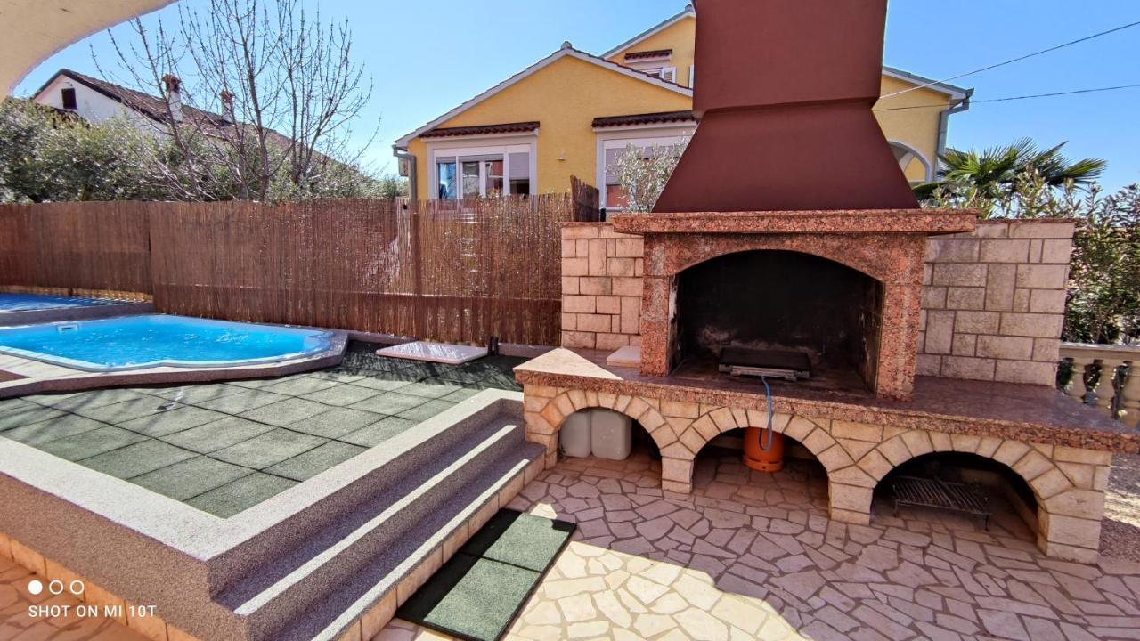 Apartments Marla Πόρετς Εξωτερικό φωτογραφία