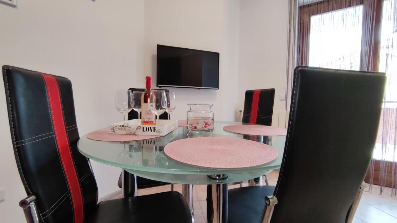 Apartments Marla Πόρετς Εξωτερικό φωτογραφία