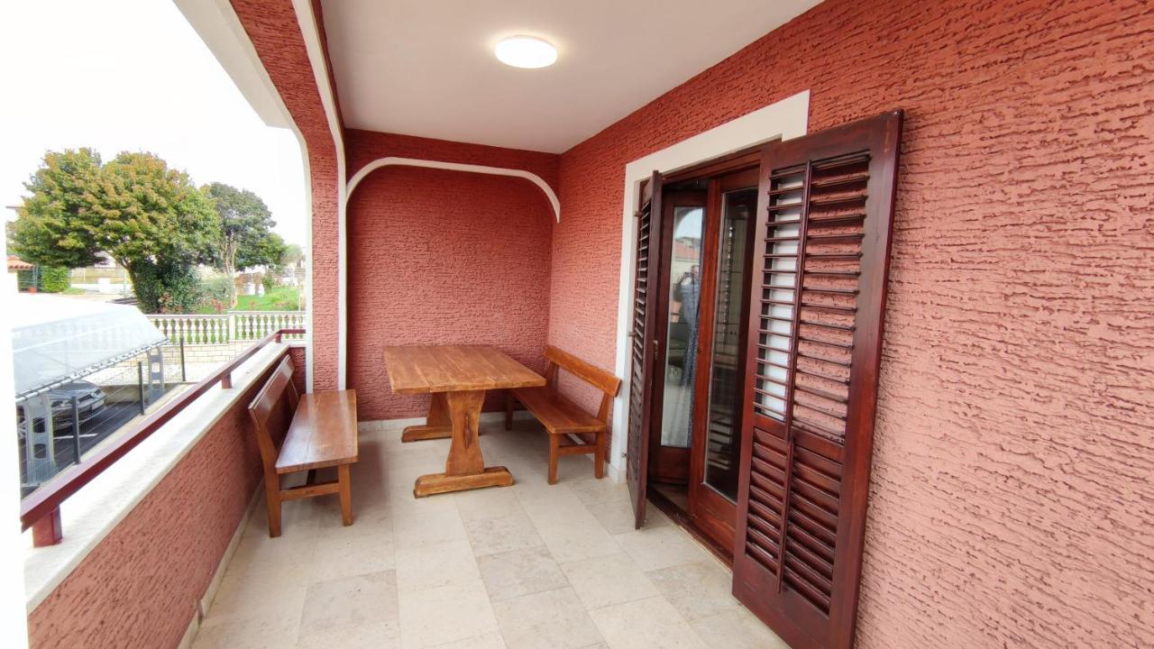 Apartments Marla Πόρετς Εξωτερικό φωτογραφία